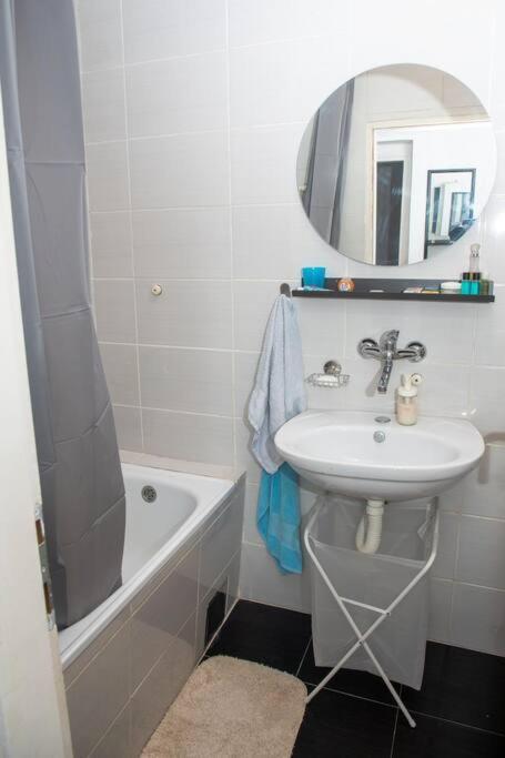 Dora Apartment Ni Extérieur photo