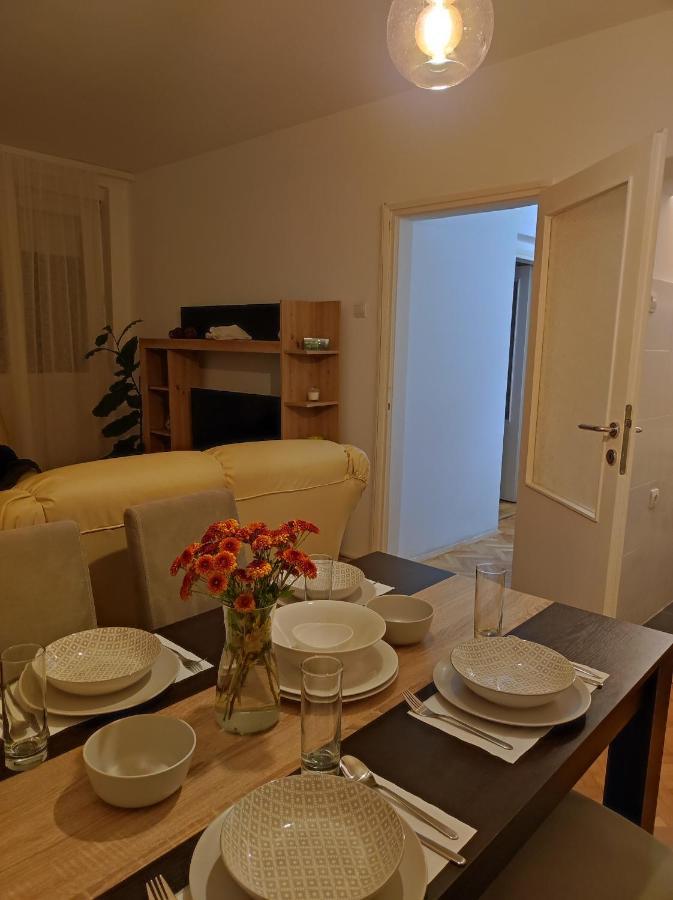 Dora Apartment Ni Extérieur photo